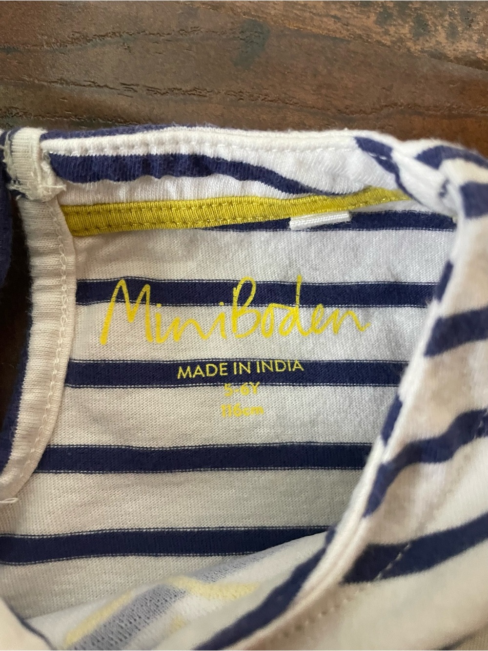 Mini Boden girls dress - Picture 2 of 4